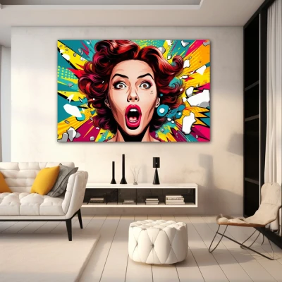 Cuadro grito pop en formato horizontal con colores amarillo, rojo, verde, vivos; decorando pared blanca